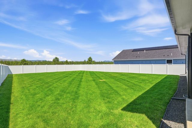 1235 N High Desert Dr, Deer Park, WA 99006