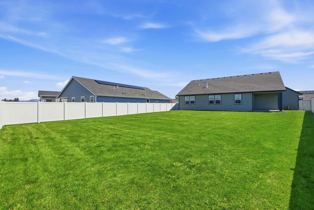 1235 N High Desert Dr, Deer Park, WA 99006