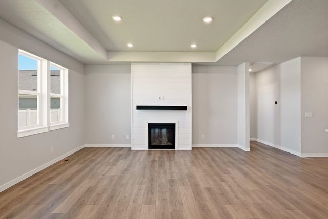 1235 N High Desert Dr, Deer Park, WA 99006