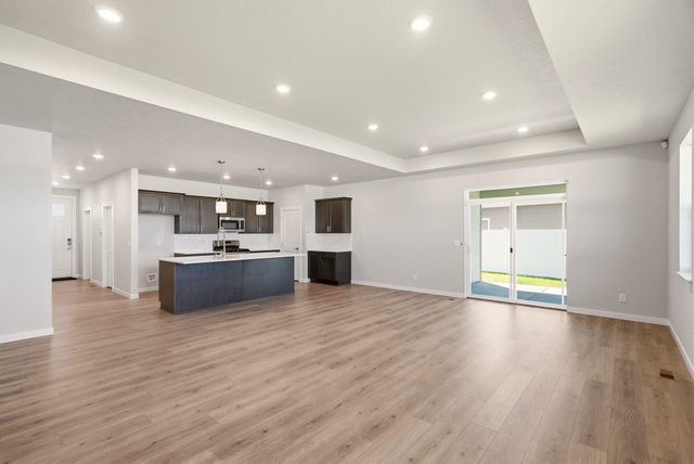 1235 N High Desert Dr, Deer Park, WA 99006