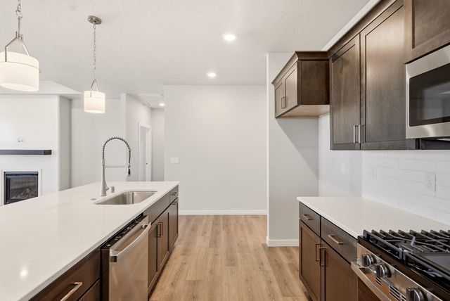 1235 N High Desert Dr, Deer Park, WA 99006