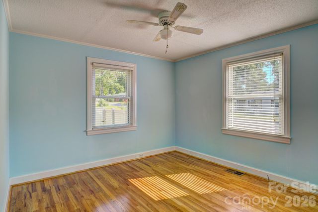 402 N Houser Street, Cherryville, NC 28021
