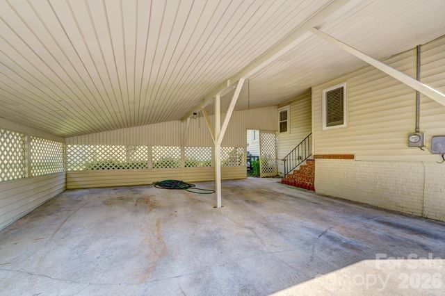 402 N Houser Street, Cherryville, NC 28021