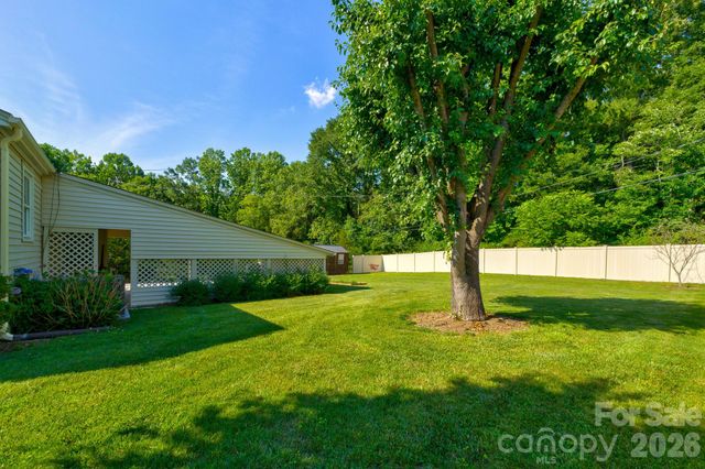 402 N Houser Street, Cherryville, NC 28021
