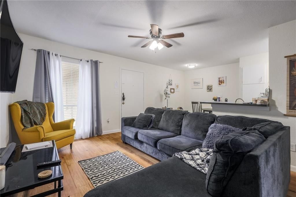 2207 Leon ST 203, Austin, TX 78705