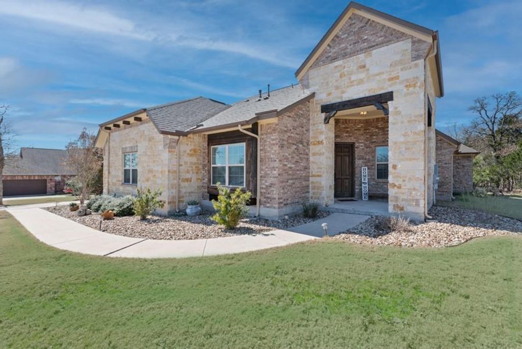 164 Abamillo DR, Bastrop, TX 78602
