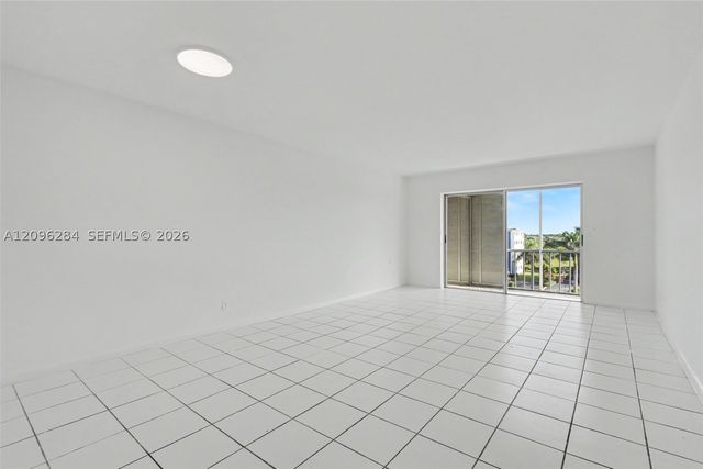 4700 Washington St 502, Hollywood, FL 33021