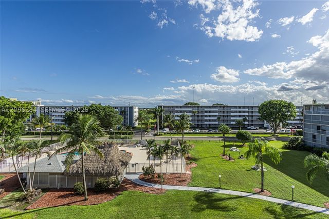 4700 Washington St 502, Hollywood, FL 33021