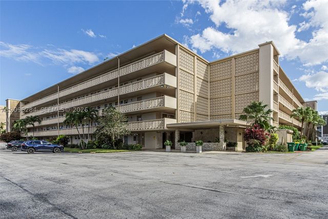 4700 Washington St 502, Hollywood, FL 33021