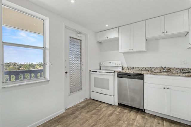 4700 Washington St 502, Hollywood, FL 33021