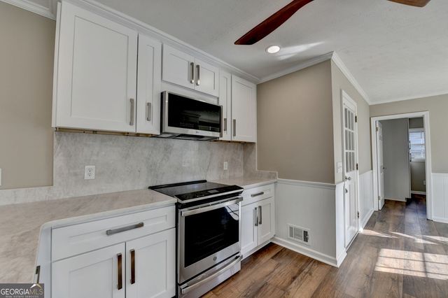 4461 S Roberts Drive, Sugar Hill, GA 30518