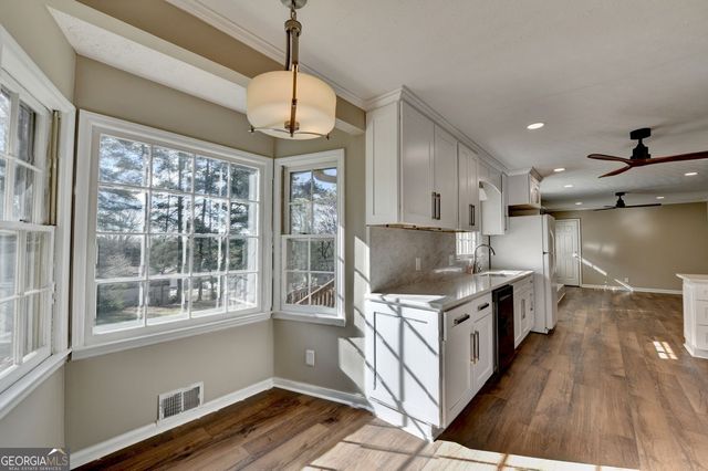 4461 S Roberts Drive, Sugar Hill, GA 30518