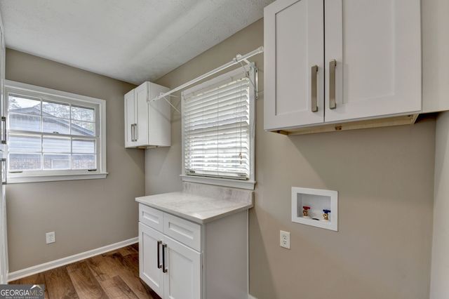 4461 S Roberts Drive, Sugar Hill, GA 30518