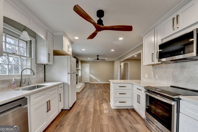 4461 S Roberts Drive, Sugar Hill, GA 30518