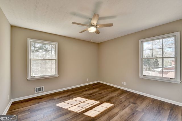 4461 S Roberts Drive, Sugar Hill, GA 30518