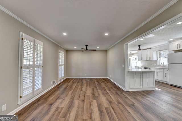 4461 S Roberts Drive, Sugar Hill, GA 30518