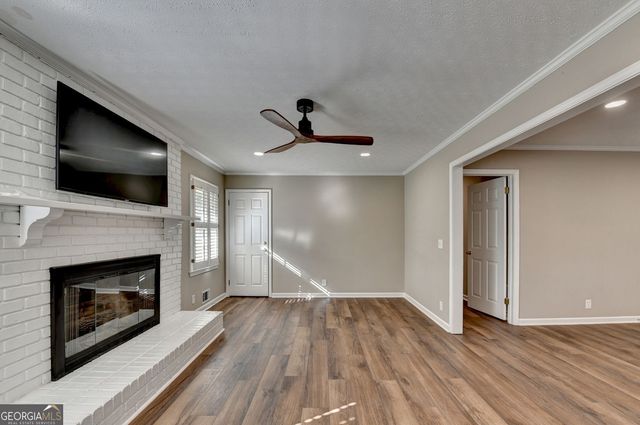 4461 S Roberts Drive, Sugar Hill, GA 30518