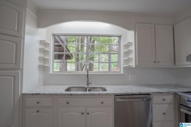 520 JULIANNE DRIVE, Leeds, AL 35094