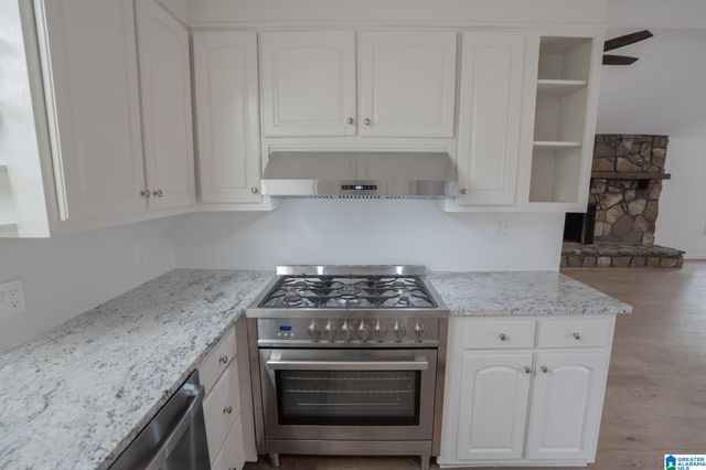 520 JULIANNE DRIVE, Leeds, AL 35094