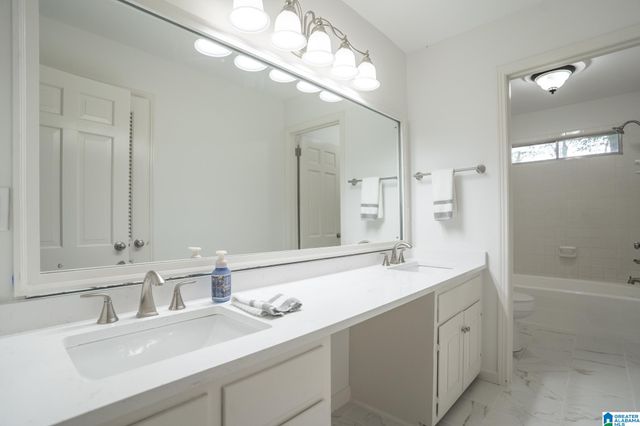 520 JULIANNE DRIVE, Leeds, AL 35094