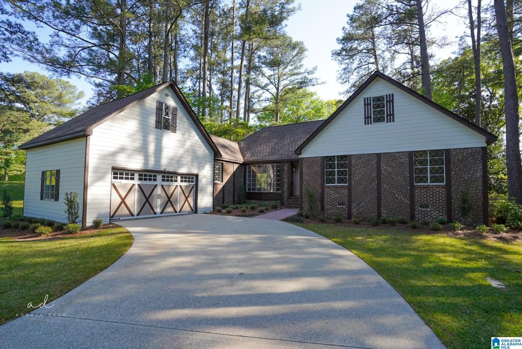 520 JULIANNE DRIVE, Leeds, AL 35094