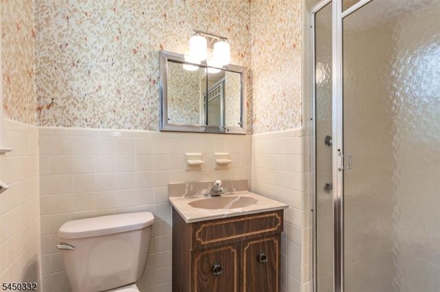 2 Poplar Way, Cranford Twp., NJ 07016