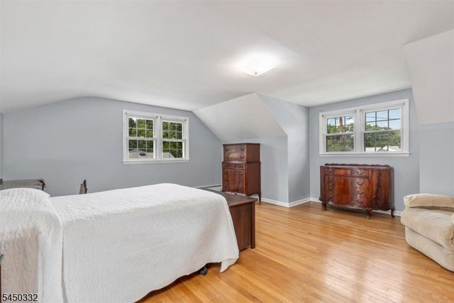 2 Poplar Way, Cranford Twp., NJ 07016