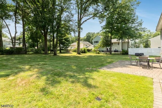 2 Poplar Way, Cranford Twp., NJ 07016