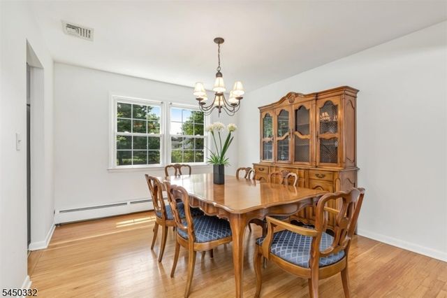 2 Poplar Way, Cranford Twp., NJ 07016