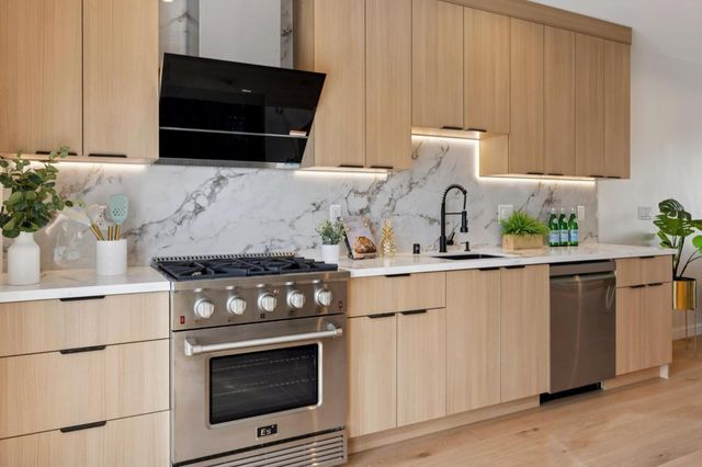 725 Lakeview Avenue, San Francisco, CA 94112