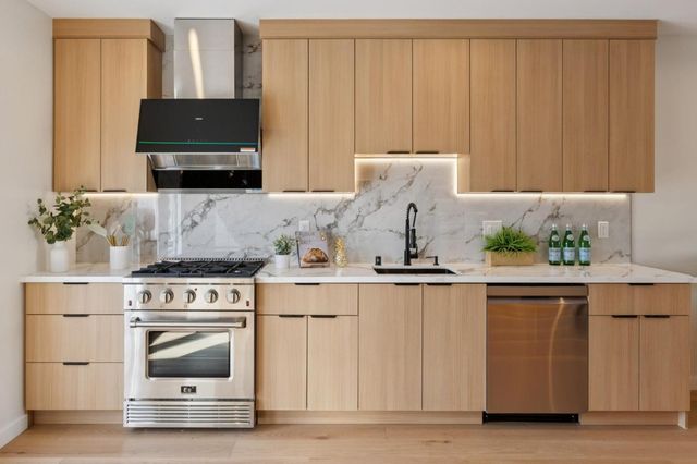 725 Lakeview Avenue, San Francisco, CA 94112