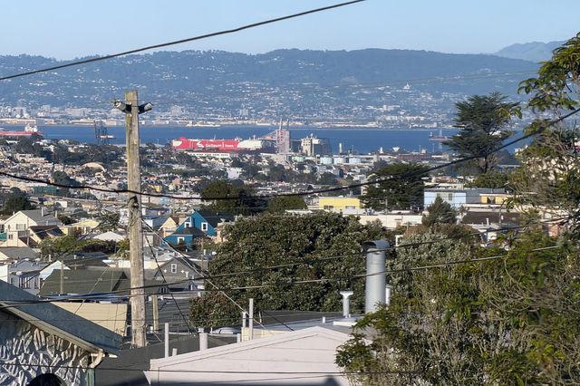 725 Lakeview Avenue, San Francisco, CA 94112