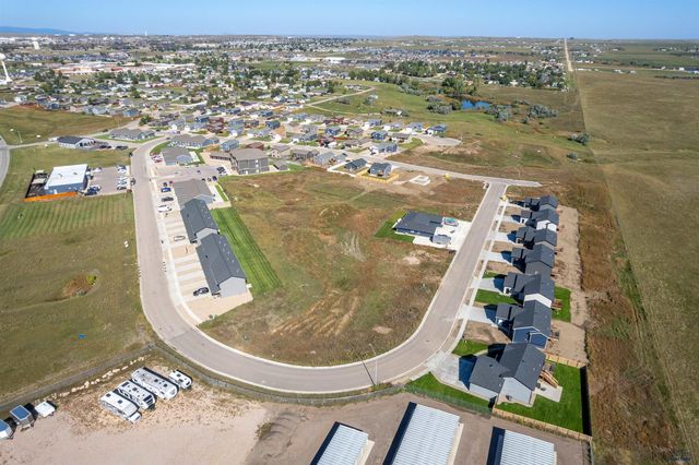 669 LIBERTY PARK DR, Box Elder, SD 57719