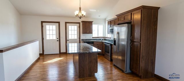 669 LIBERTY PARK DR, Box Elder, SD 57719