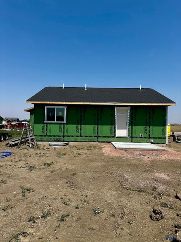 669 LIBERTY PARK DR, Box Elder, SD 57719