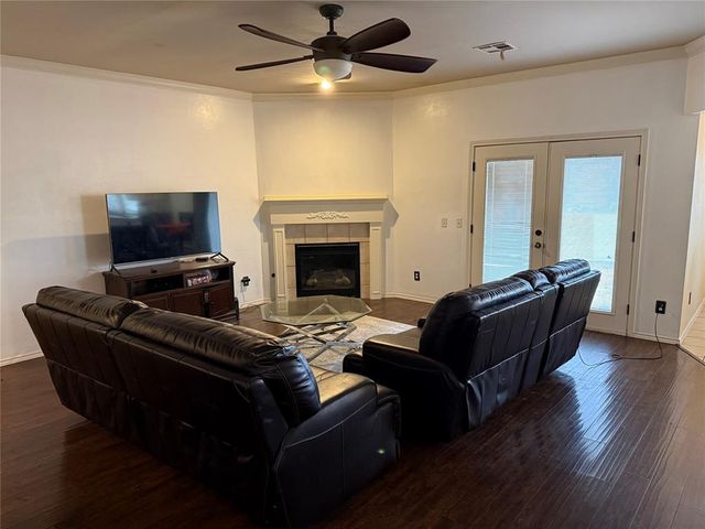 12113 NW 7th Street, Yukon, OK 73099