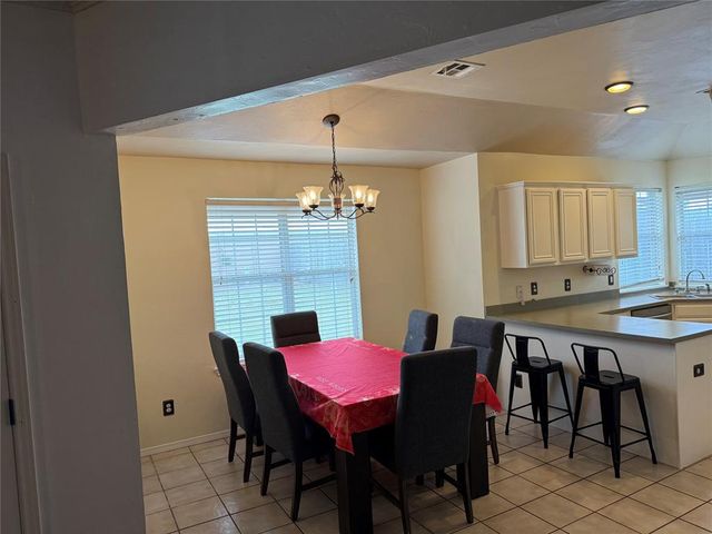 12113 NW 7th Street, Yukon, OK 73099