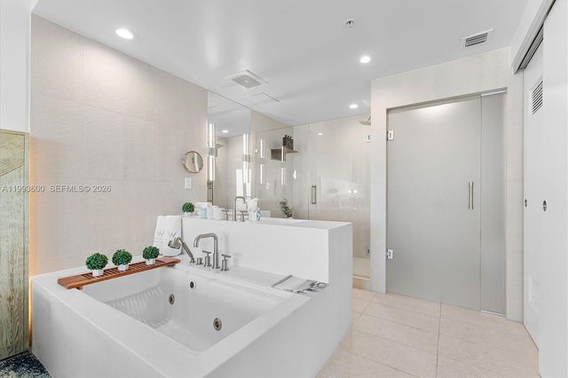 3101 Bayshore Dr 1508, Fort Lauderdale, FL 33304