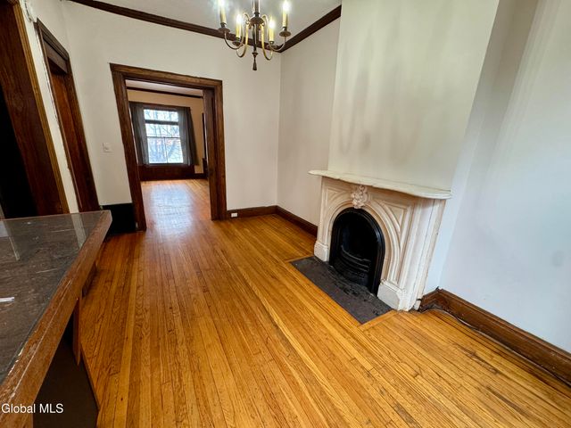 352 Hamilton Street, Albany, NY 12210