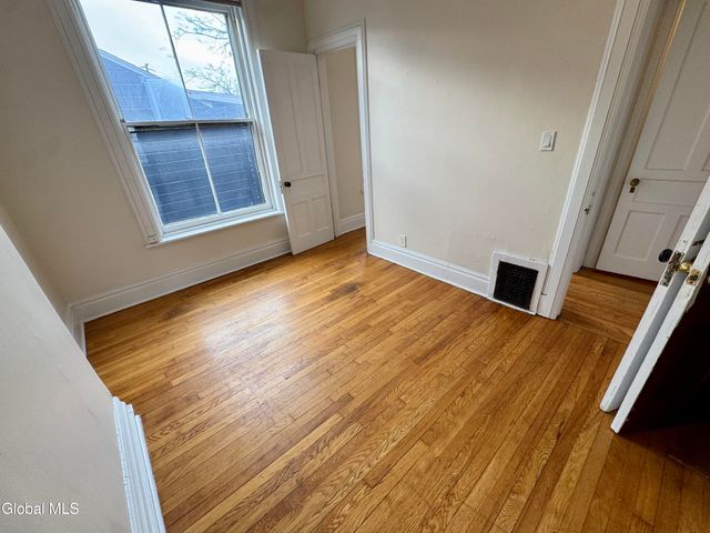 352 Hamilton Street, Albany, NY 12210