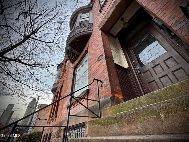 352 Hamilton Street, Albany, NY 12210