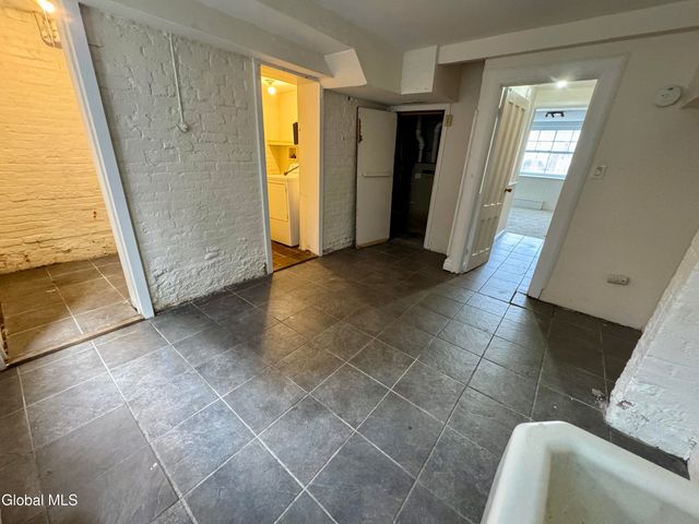 352 Hamilton Street, Albany, NY 12210