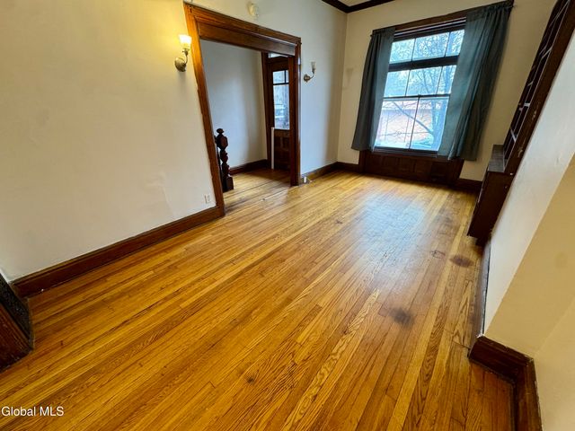 352 Hamilton Street, Albany, NY 12210