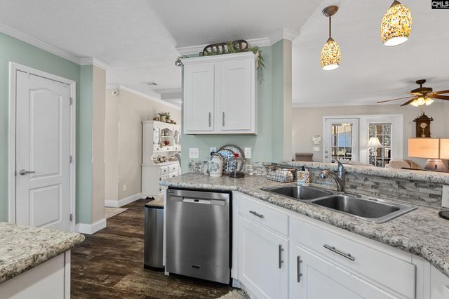 175 Elvington Ln, Lexington, SC 29073