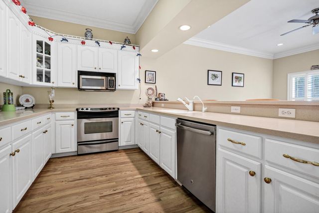 3332 Myrtle Street, Edisto Island, SC 29438