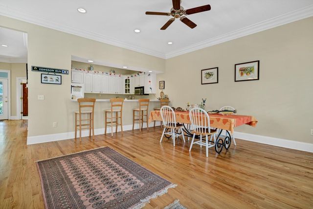 3332 Myrtle Street, Edisto Island, SC 29438