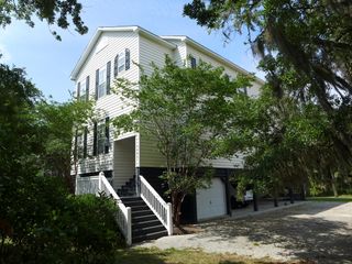 3332 Myrtle Street, Edisto Island, SC 29438