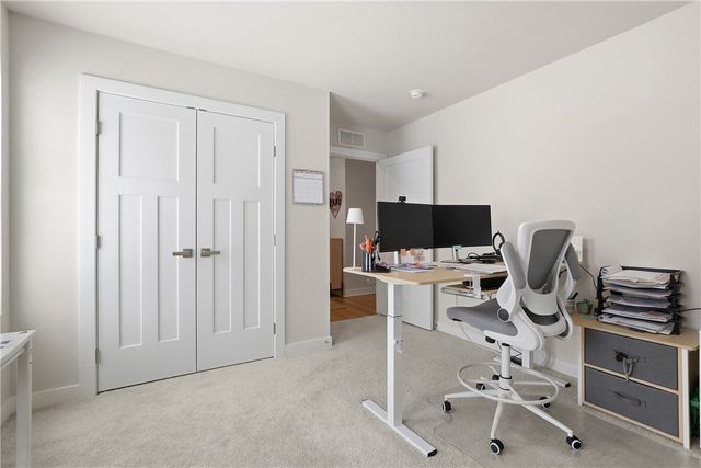 142 Olivia Dr, Center Twp, PA 15061