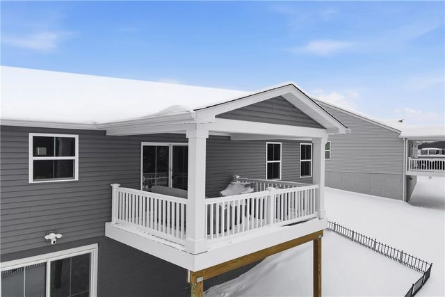 142 Olivia Dr, Center Twp, PA 15061