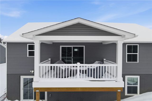 142 Olivia Dr, Center Twp, PA 15061